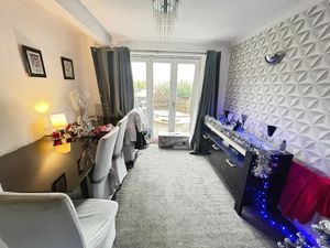 Dining Area- click for photo gallery